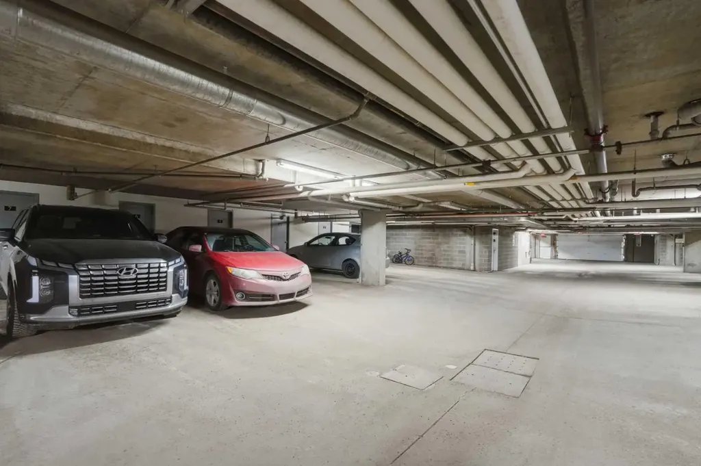 70 Panamount Drive NW Calgary AB T3K5Z1