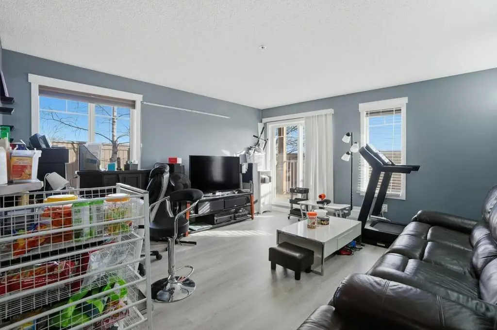 70 Panamount Drive NW Calgary AB T3K5Z1