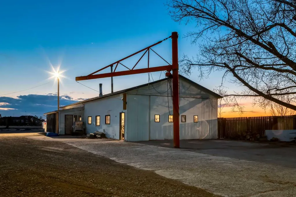 235027 Range Road 284 Rural Rocky View County AB T1X0J9