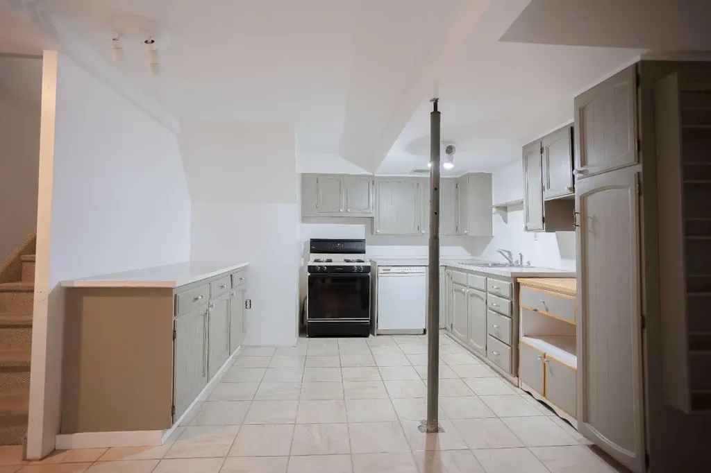 518 3 Street Wainwright AB T9W 1A7