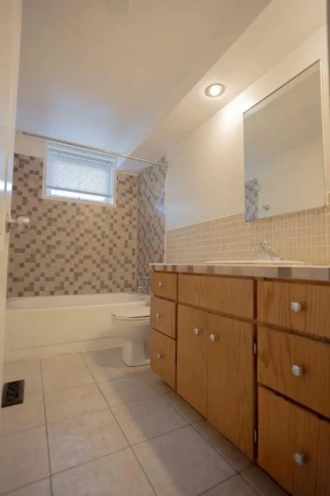 518 3 Street Wainwright AB T9W 1A7