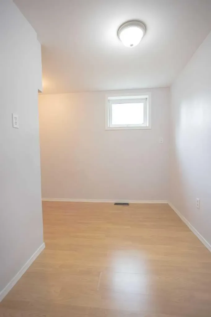 518 3 Street Wainwright AB T9W 1A7