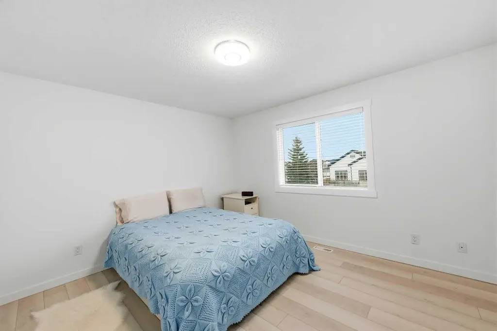 53 Martha's Place NE Calgary AB T3J4P4