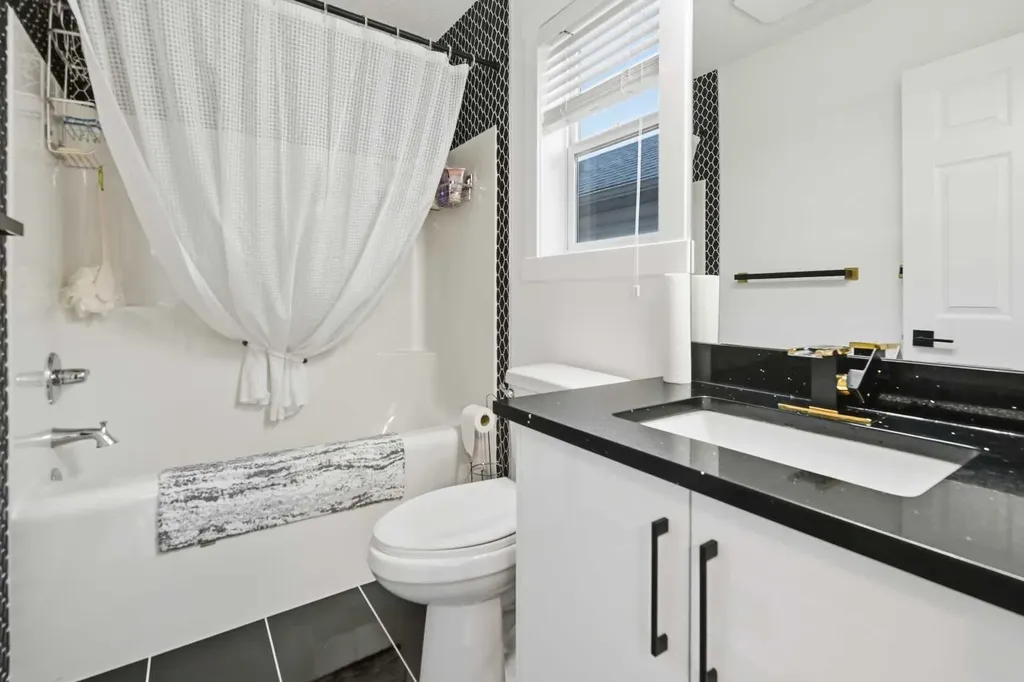 53 Martha's Place NE Calgary AB T3J4P4
