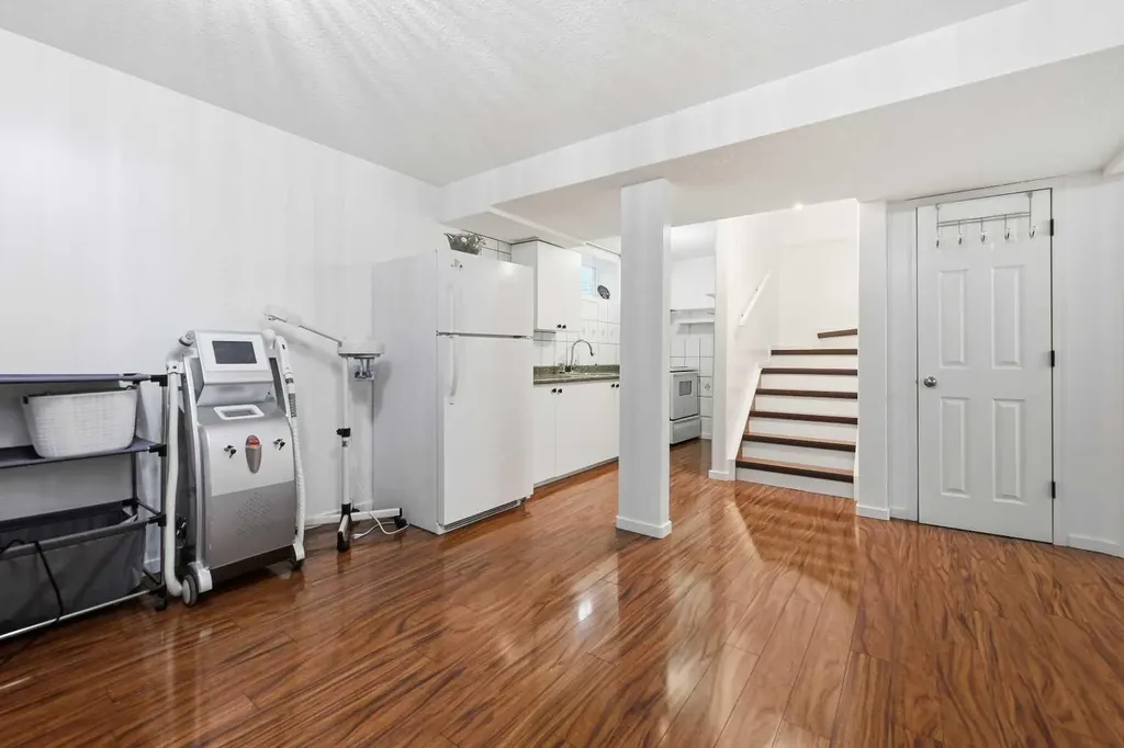 53 Martha's Place NE Calgary AB T3J4P4