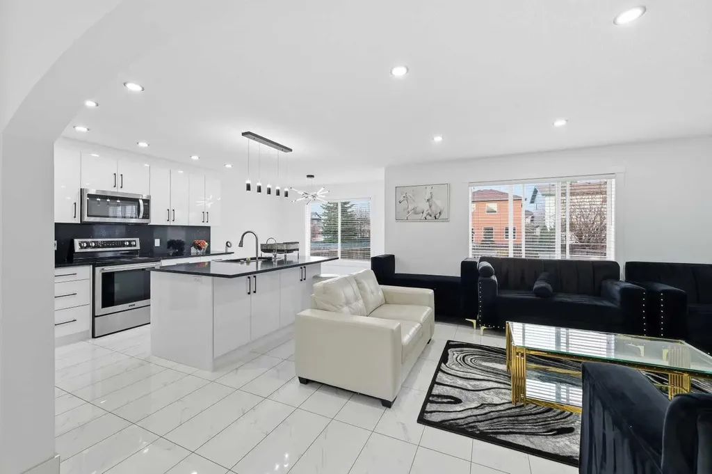 53 Martha's Place NE Calgary AB T3J4P4