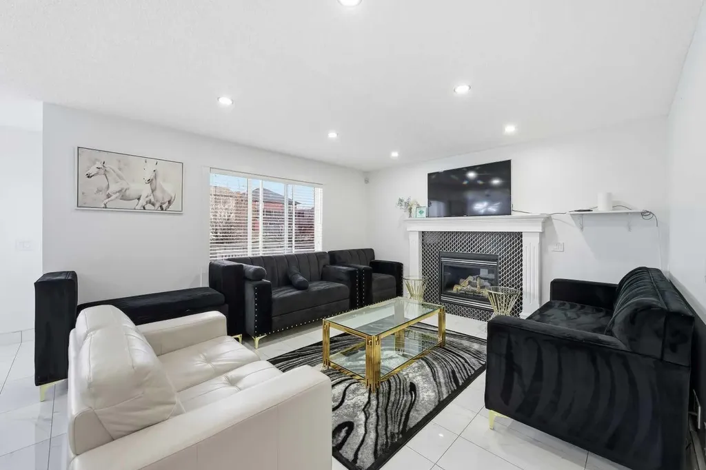 53 Martha's Place NE Calgary AB T3J4P4