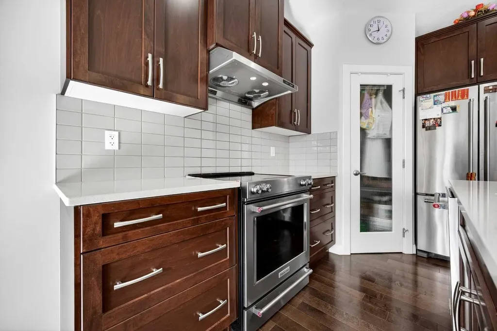439 Redstone Drive NE Calgary AB T3N 0R1