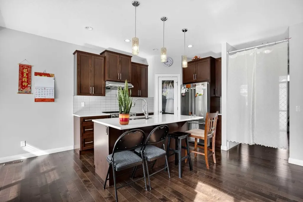 439 Redstone Drive NE Calgary AB T3N 0R1