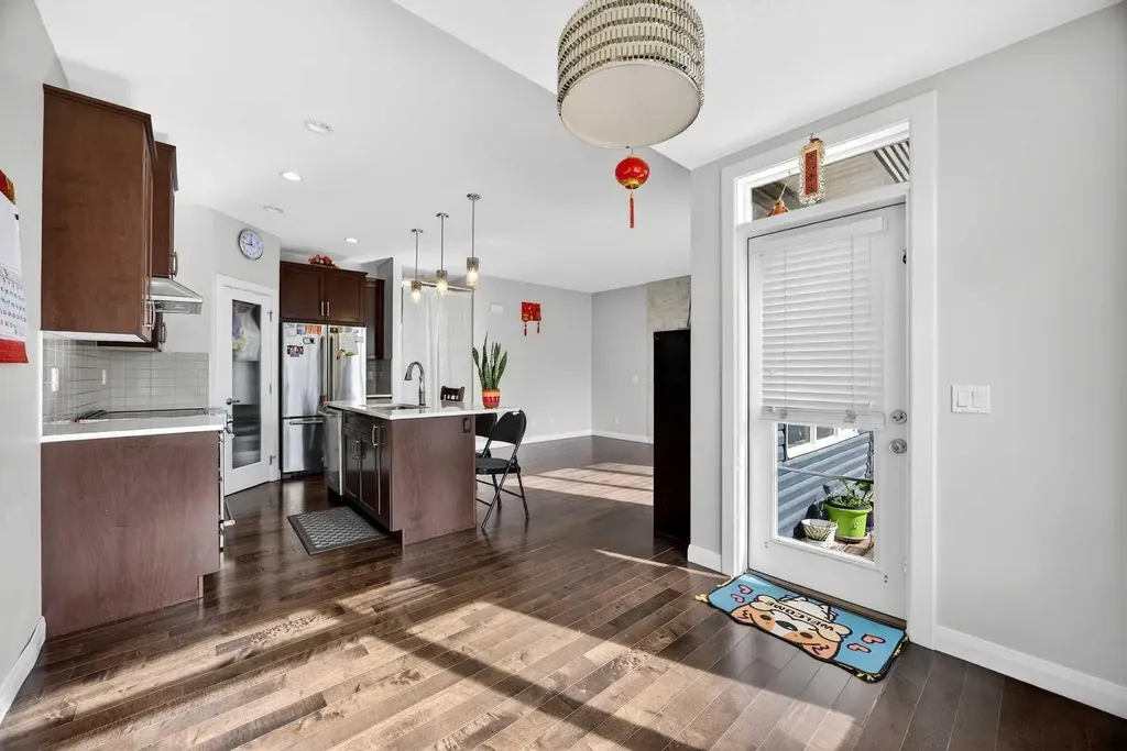 439 Redstone Drive NE Calgary AB T3N 0R1