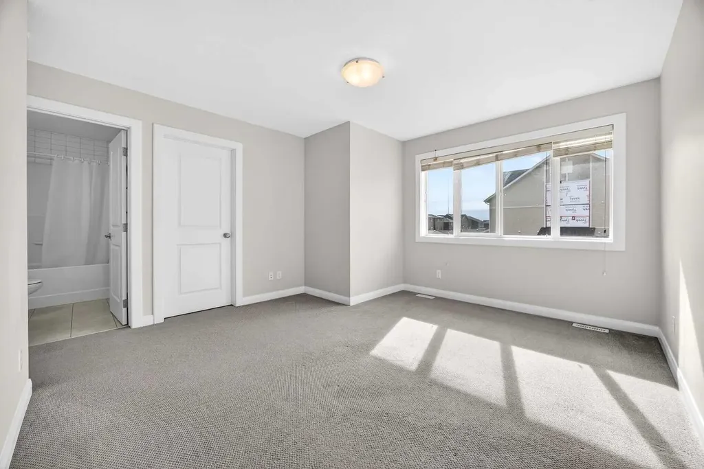 439 Redstone Drive NE Calgary AB T3N 0R1