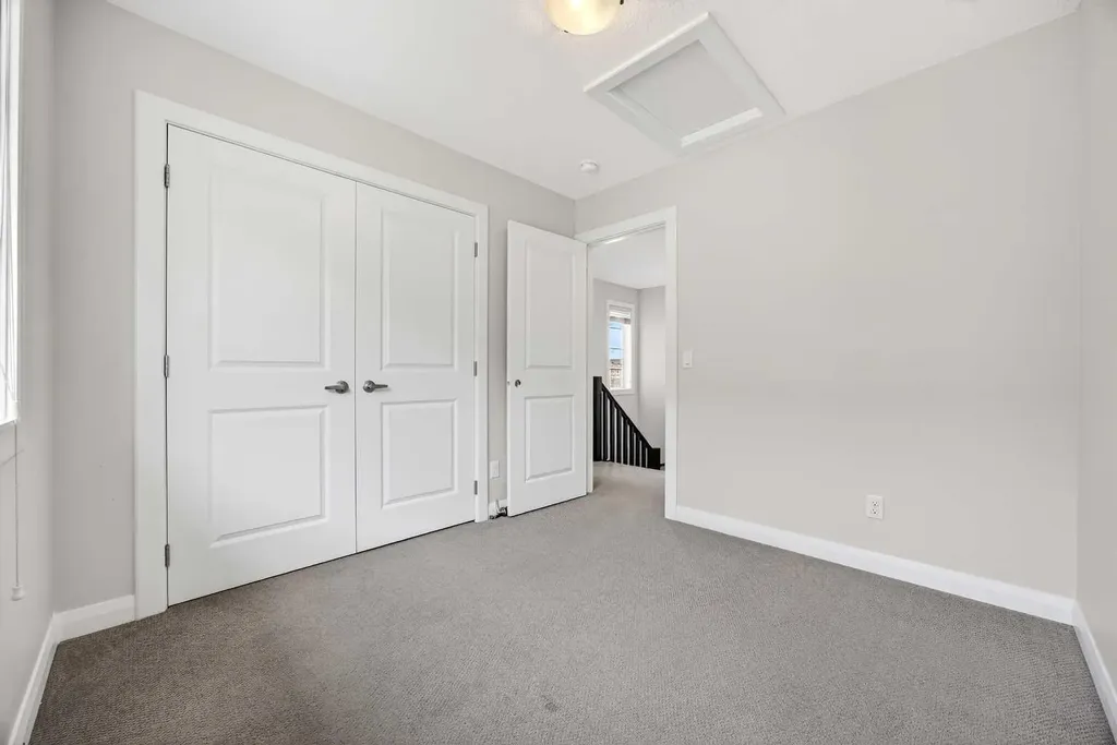 439 Redstone Drive NE Calgary AB T3N 0R1