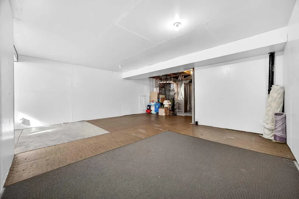 439 Redstone Drive NE Calgary AB T3N 0R1