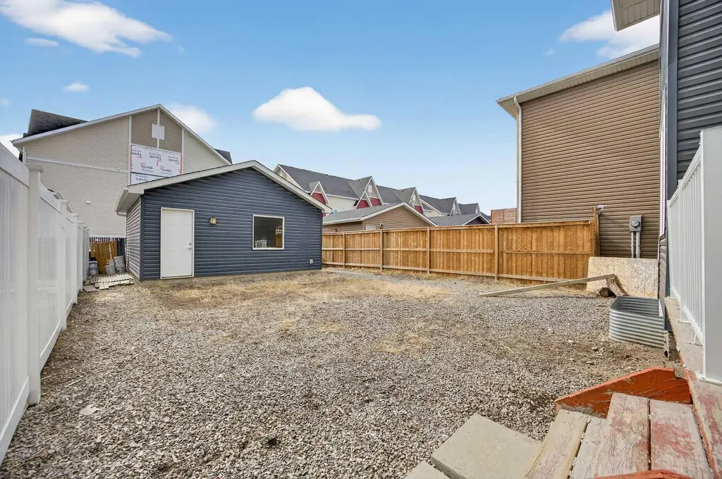 439 Redstone Drive NE Calgary AB T3N 0R1