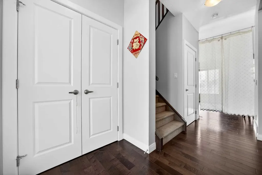 439 Redstone Drive NE Calgary AB T3N 0R1
