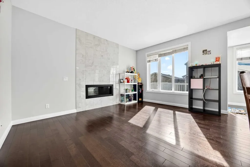 439 Redstone Drive NE Calgary AB T3N 0R1