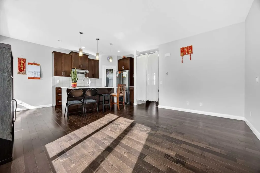 439 Redstone Drive NE Calgary AB T3N 0R1