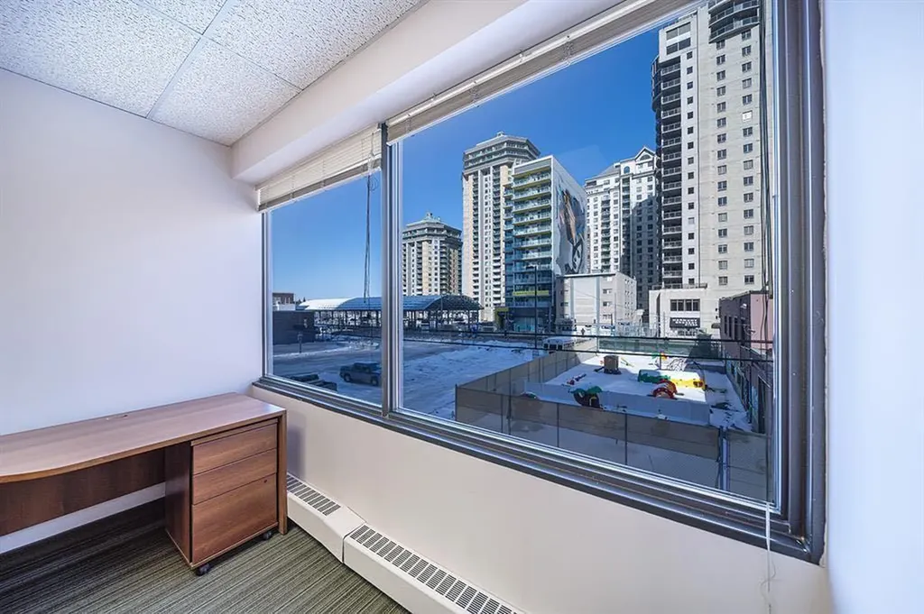 1100 8 Avenue SW Calgary AB t2P3T8