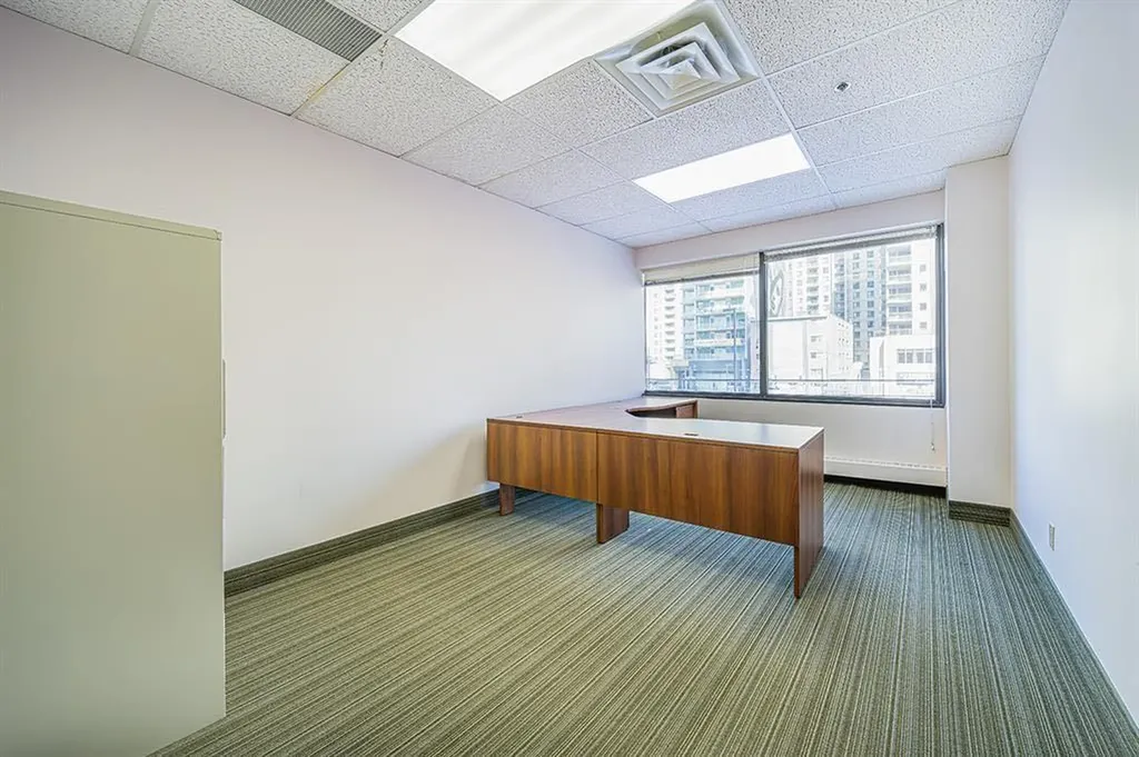 1100 8 Avenue SW Calgary AB t2P3T8
