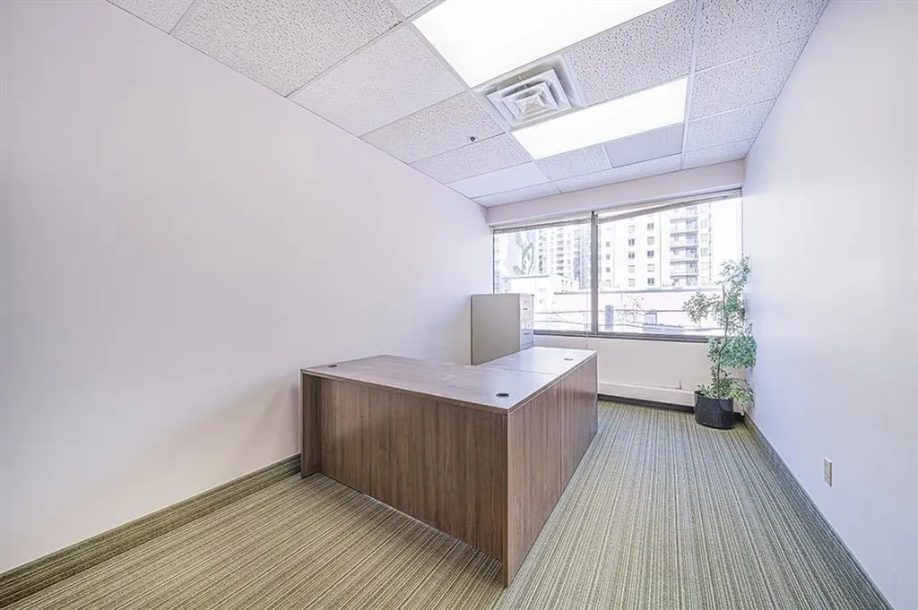 1100 8 Avenue SW Calgary AB t2P3T8