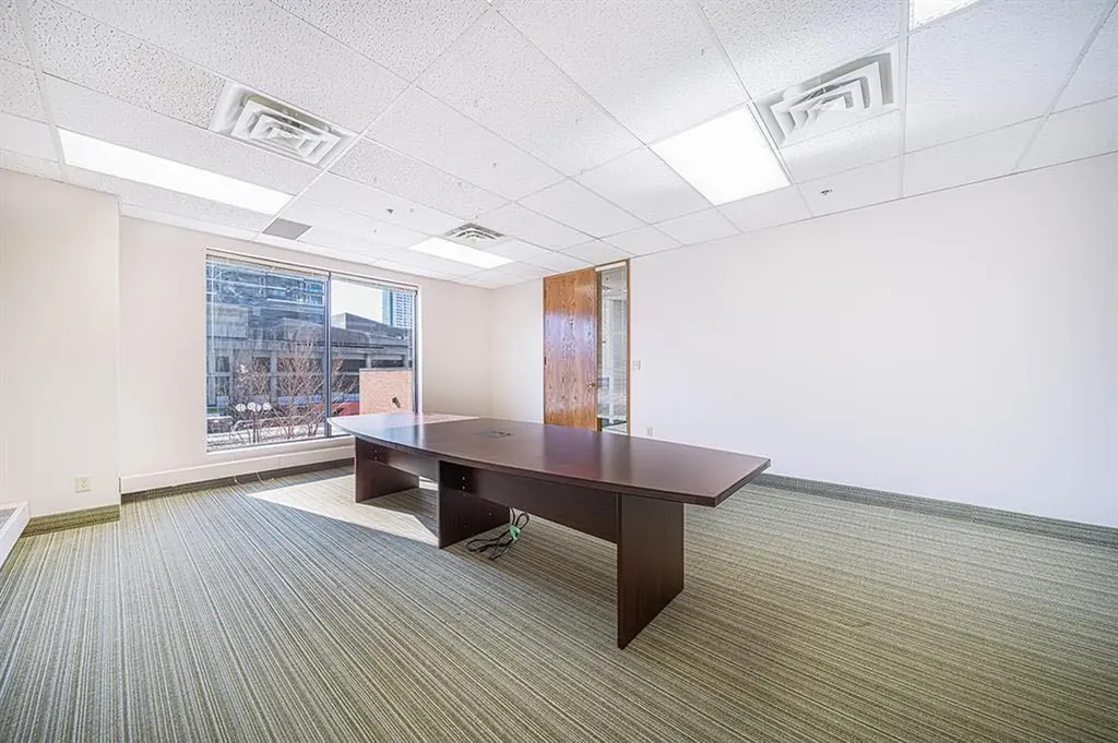 1100 8 Avenue SW Calgary AB t2P3T8