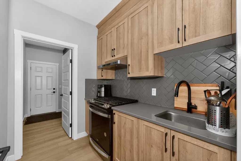248 Homestead Grove NE Calgary AB T3J 2G6