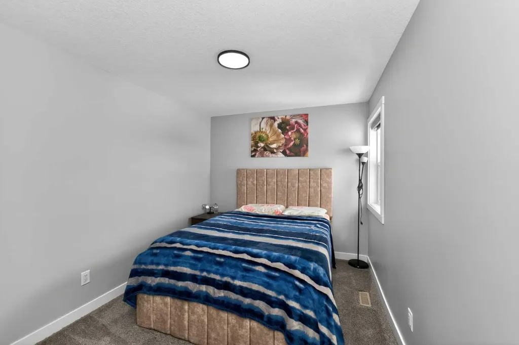 248 Homestead Grove NE Calgary AB T3J 2G6