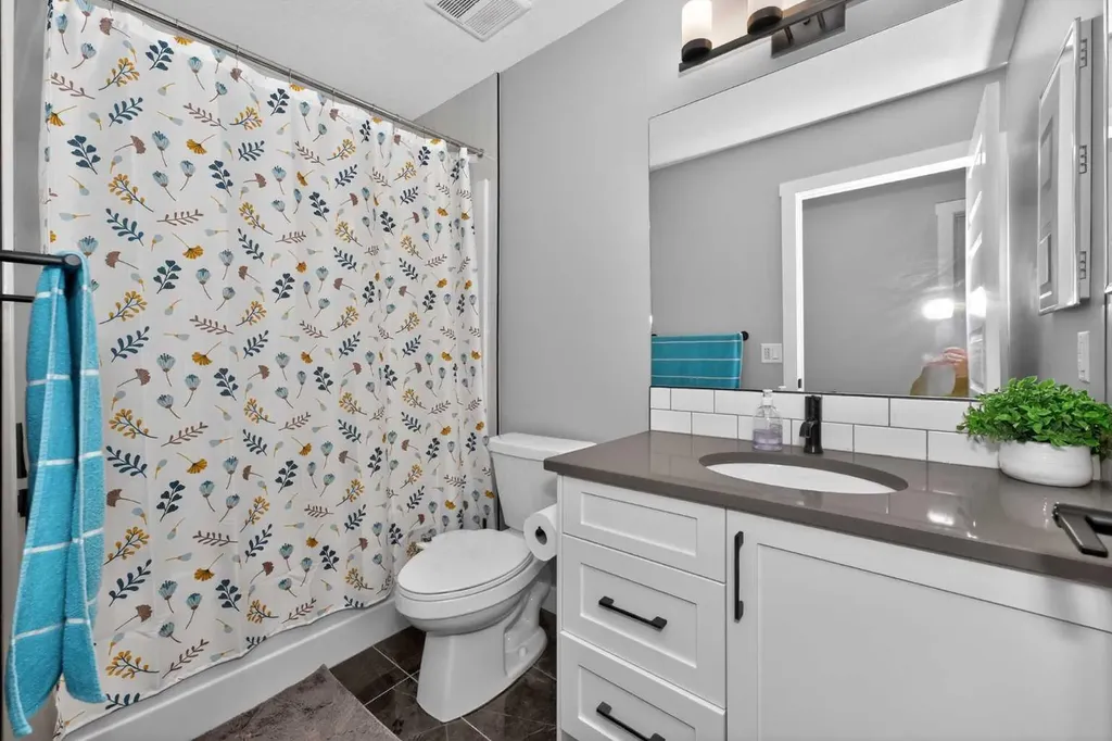 248 Homestead Grove NE Calgary AB T3J 2G6