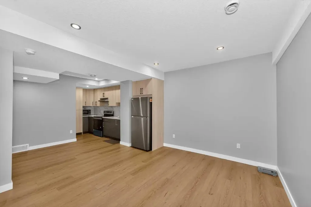 248 Homestead Grove NE Calgary AB T3J 2G6