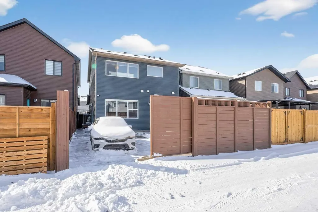 248 Homestead Grove NE Calgary AB T3J 2G6