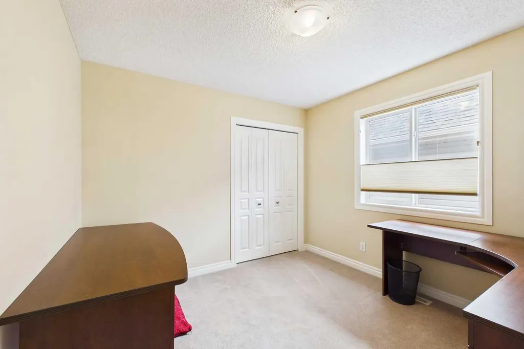 167 Evanston View NW Calgary AB T3P 1H3