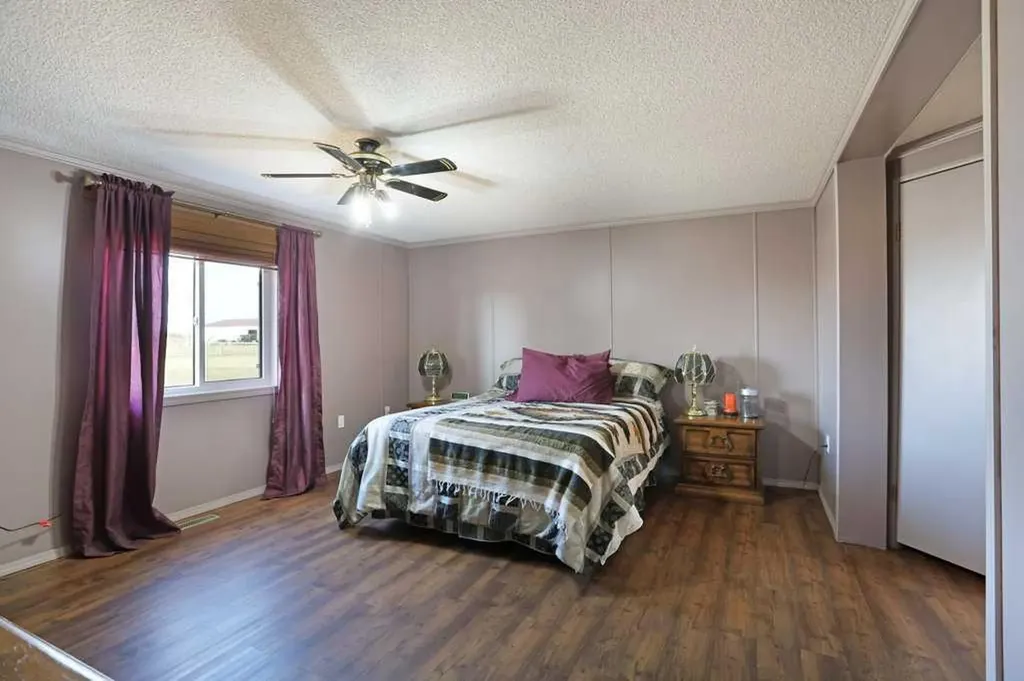 191056 Sh 873 Rural Newell County Of AB T1R1B9