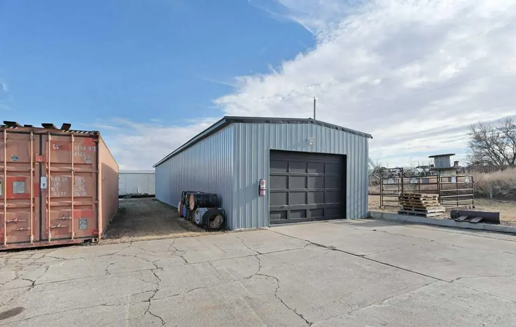191056 Sh 873 Rural Newell County Of AB T1R1B9