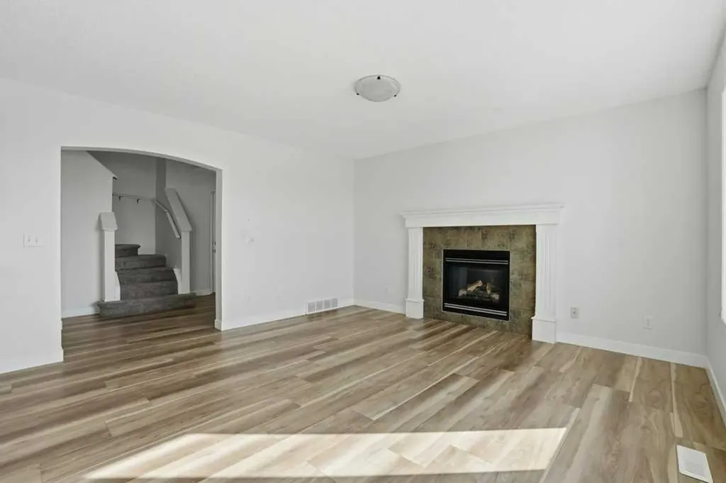 53 Saddlecrest Place NE Calgary AB T3J 5E8