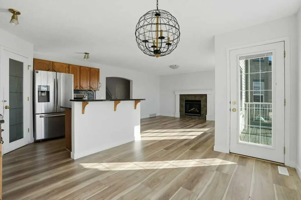 53 Saddlecrest Place NE Calgary AB T3J 5E8