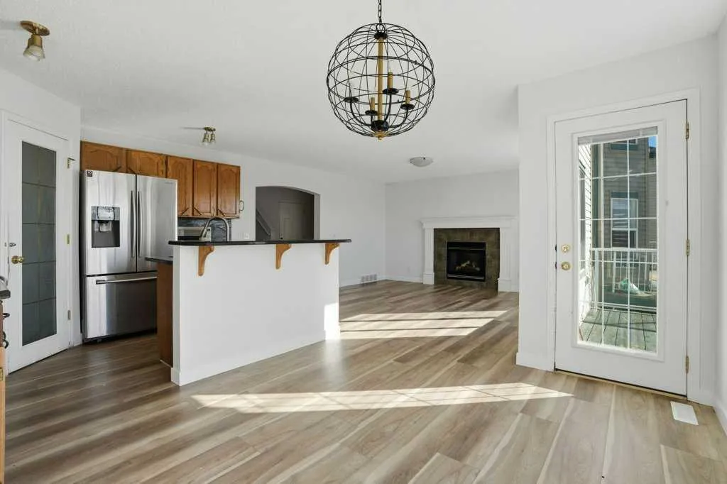 53 Saddlecrest Place NE Calgary AB T3J 5E8