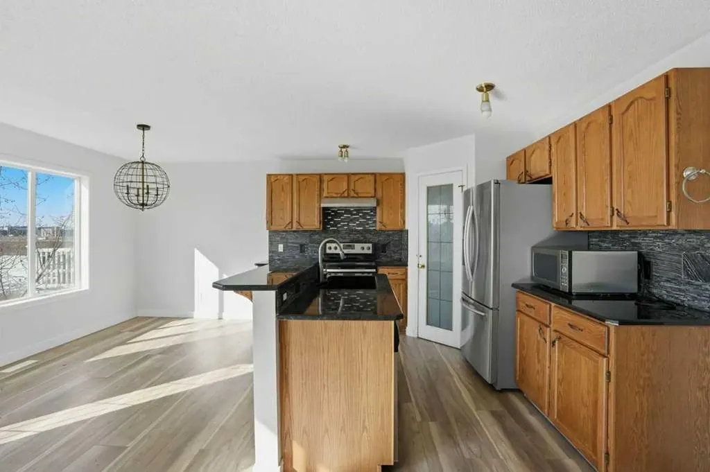 53 Saddlecrest Place NE Calgary AB T3J 5E8