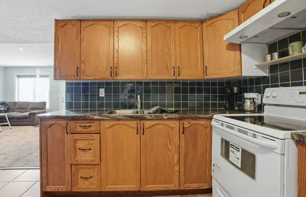 53 Saddlecrest Place NE Calgary AB T3J 5E8