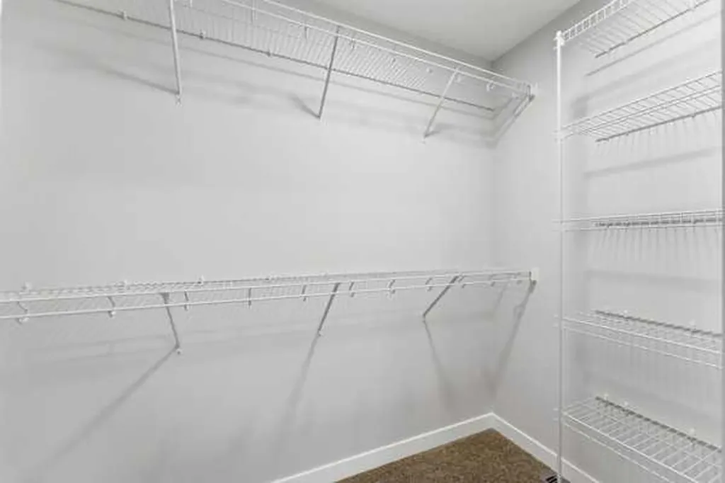 2161 Bayview Drive SW Airdrie AB T4B 5N3