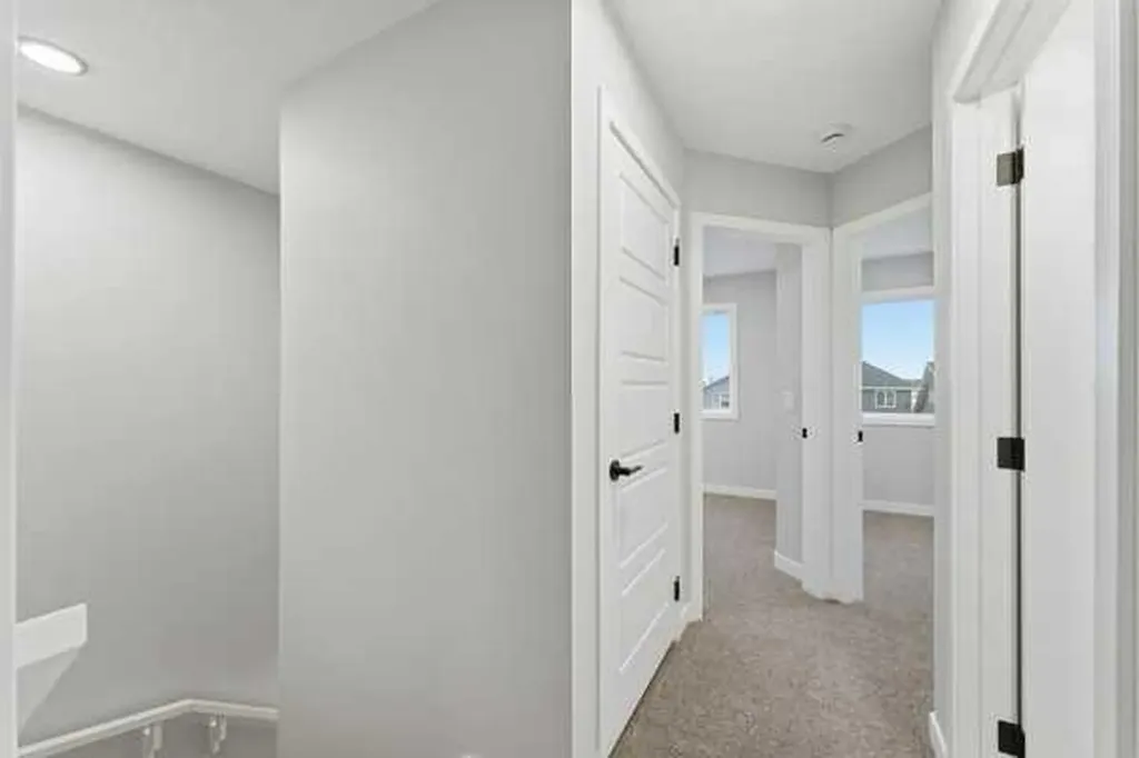 2161 Bayview Drive SW Airdrie AB T4B 5N3