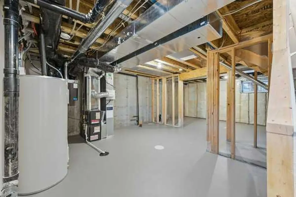 2161 Bayview Drive SW Airdrie AB T4B 5N3