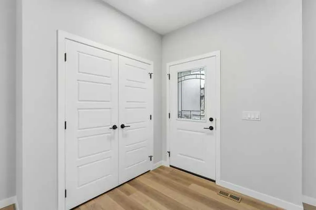 2161 Bayview Drive SW Airdrie AB T4B 5N3