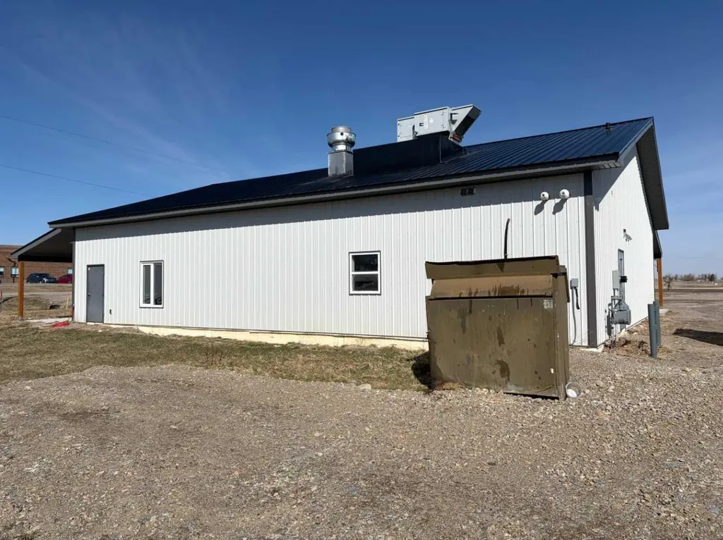 50 N Main Street Hill Spring AB T0K 1E0