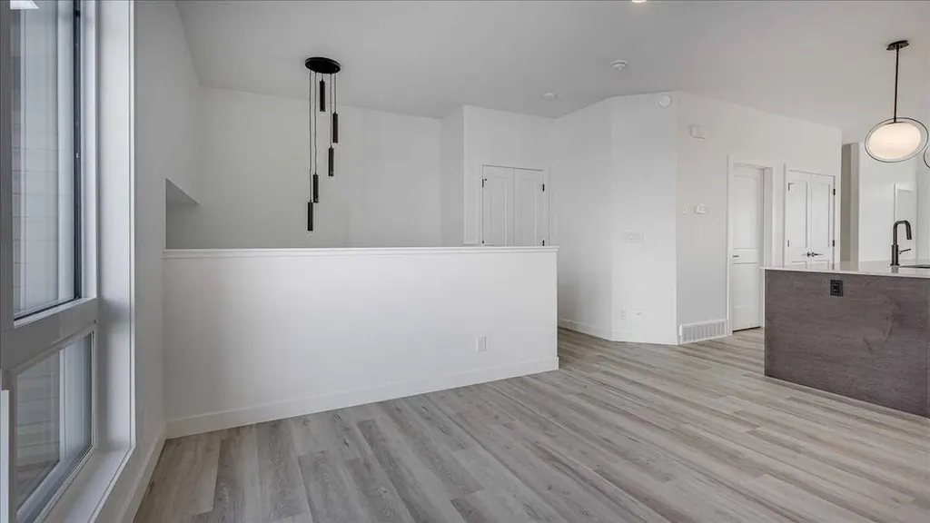 23 Louis Drive Rural Red Deer County AB T4E 3E5
