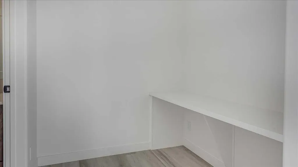 23 Louis Drive Rural Red Deer County AB T4E 3E5