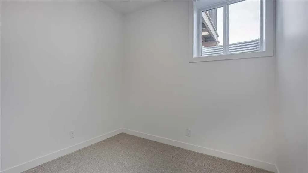 23 Louis Drive Rural Red Deer County AB T4E 3E5