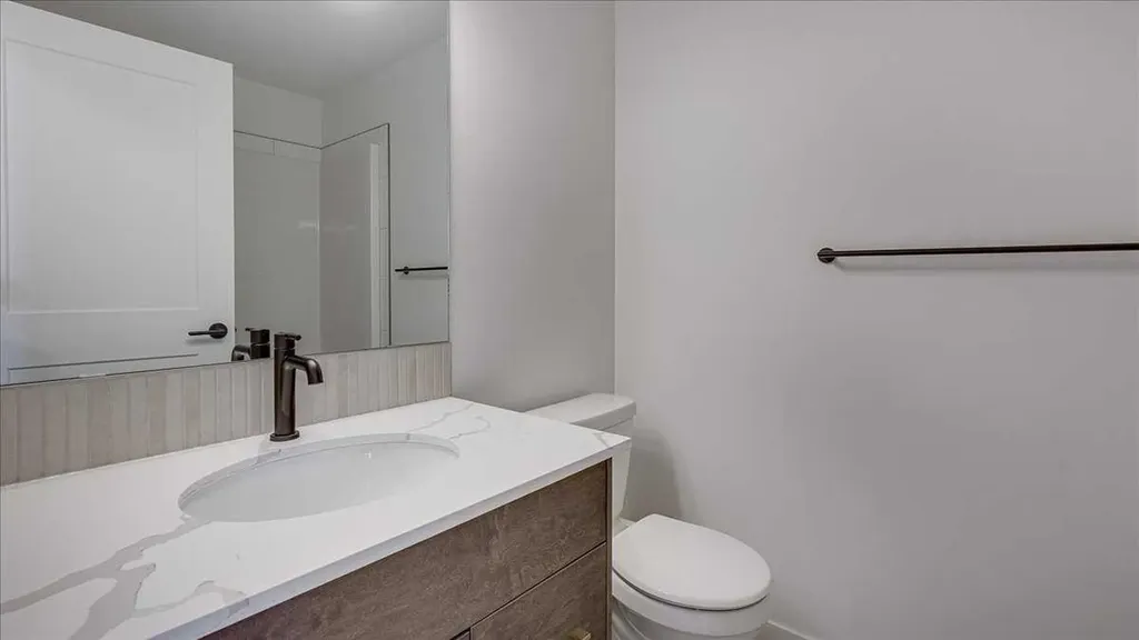 23 Louis Drive Rural Red Deer County AB T4E 3E5