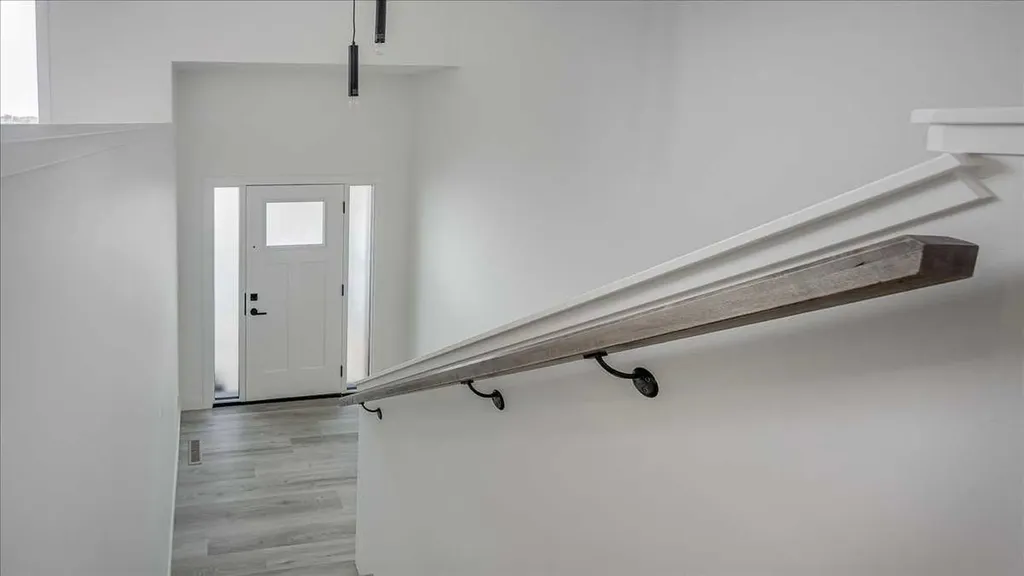 23 Louis Drive Rural Red Deer County AB T4E 3E5