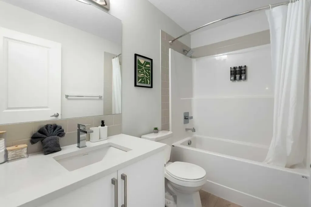 20295 Seton Way SE Calgary AB T3M 3Y7