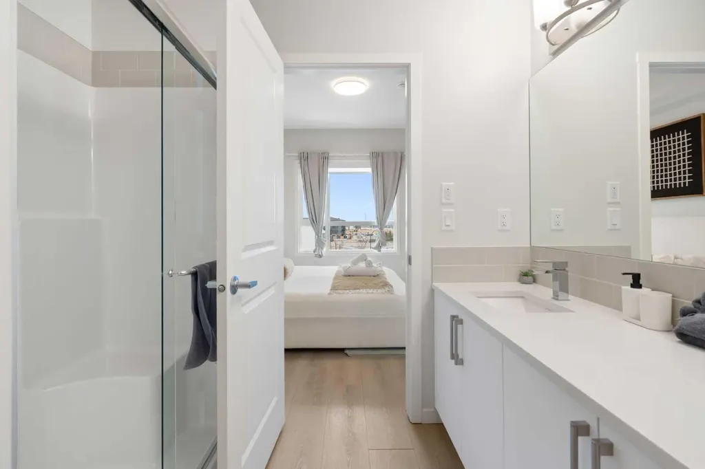 20295 Seton Way SE Calgary AB T3M 3Y7
